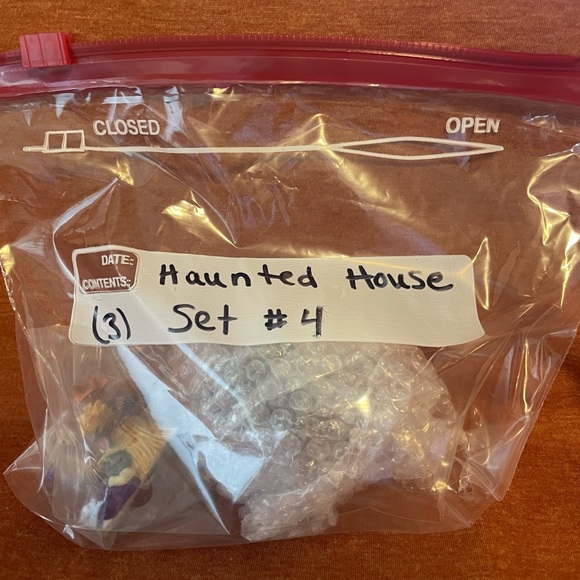 Hallmark and Enesco Haunted House Set (#4). - Picture 10 of 10